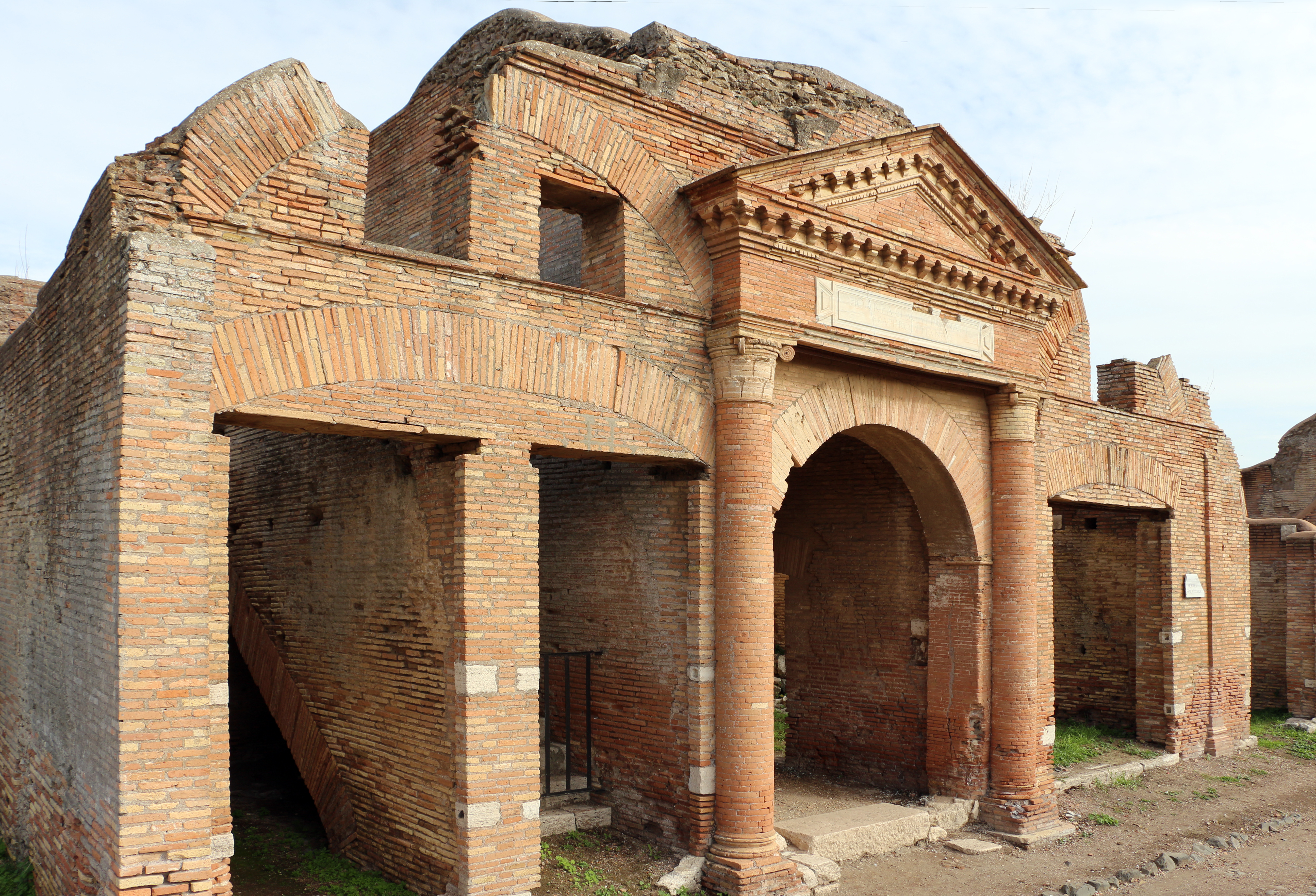 Horrea Epagathiana et Epaphroditiana, horreum in Ostia annum c. 145-150 constructum