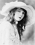 Lillian Gish var en betydelig stjerne i stumfilmens tid, og hadde en av de lengste skuespillerkarrierer generelt, fra 1912 til 1987.