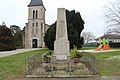 Le monument aux morts.