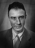 Le physicien Robert Oppenheimer vers 1944-1945.