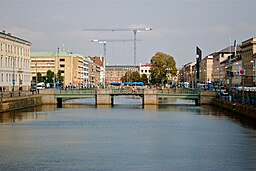 Stora hamnkanalen och Tyska bron, sedd från Kämpebron. I bakgrunden Brunnsparken och till vänster Rådhuset och Gustaf Adolfs torg.