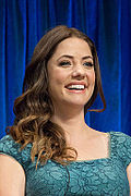 Julie Gonzalo interprète Parker Lee