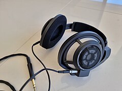 My Sennheiser HD800S.