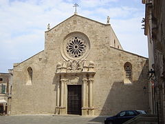 Façade de la cathédrale.