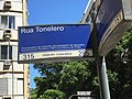 Street sign on the corner of Tonelero and Rua Santa Clara