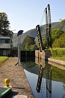 Pont sur l'ecluse, Anchamps 01 09.jpg