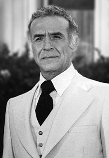 Ricardo Montalbán (1977)