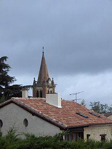 Ang Torre sa Simbahan sa Saint-Loup