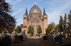 Lierop, church: Heilige Naam Jezuskerk