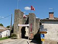 Porte de la Font, au sud-ouest.