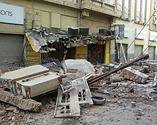 Derrumbes de edificios en el centro de Concepción.