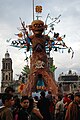 Les références aux rites indigènes mexicains sont fréquentes (ici, en 2010, Mictlantecuhtli)