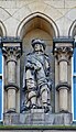 Statue de Cromwell sur la façade de l'hôtel de ville de Bradford.