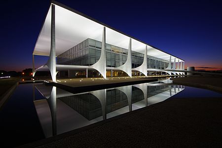 The Palácio do Planalto, the official workplace of Brazil's president, by User:Gastão guedes