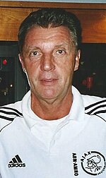 Ruud Krol in 2005 als assistent-trainer van Ajax