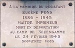 Plaque en hommage à Eugène Pons, située à l'emplacement de son imprimerie au 21 de la rue Vieille-Monnaie (devenue rue René-Leynaud) à Lyon.