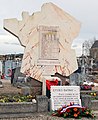 Von der Amicale d'Eysses errichtetes Denkmal auf dem Friedhof Sainte-Catherine in Villeneuve-sur-Lot, wo die zwölf von Eysses Hingerichteten begraben wurden.