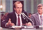 James E. Hansen témoigne devant la Commission sur l'énergie et les ressources naturelles du Sénat des États-Unis, le 23 juin 1988.