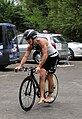 triathlète en fin de parcours velo