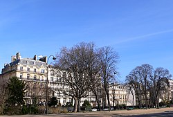 L'avenue Foch, lieu de l'enlèvement, et sa contre-allée.