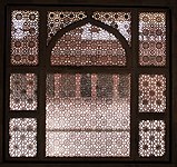 نمایش گیاهان سنگی در آرامگاه سلیم چیشتی ، Fatehpur Sikri ، قرن 16th