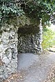 Grotte aus Duckstein auf dem Pflaumenberg