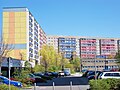 Sanierter Plattenbau in der Stuttgarter Allee/Breisgaustraße