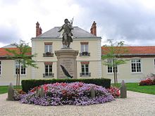 alt= Monument aux morts de la guerre 1914-1918 de Cesson