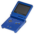 Game Boy Advance SP გამოვიდა 2003 წლის 14 თებერვალს და გაიყიდა 43.57 მილიონი ასლი[9]