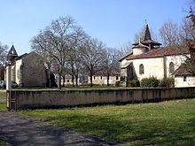 Moustey 2 églises.jpg