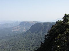 Drakono kalnai žiurint į pietus nuo „Dievo lango“ (Mpumalanga provincija)