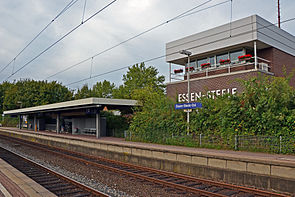 Bahnhof Essen-Steele Ost, Gleis 1 mit Stellwerk Sf aus dem Jahr 1974