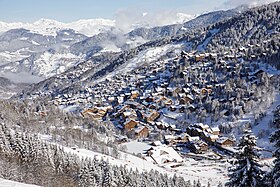 Vue aérienne de la station.