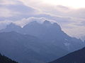 Le Pelvoux, en été, vu des rampes de l'Argentière (RN94).