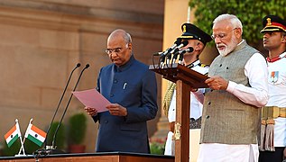 Modi lê die ampseed af as die premier van Indië vir die tweede keer, met president Ram Nath Kovind wat die eed voorlees.