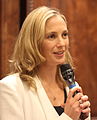 Lauren Weisberger op 5 november 2013 geboren op 28 maart 1977