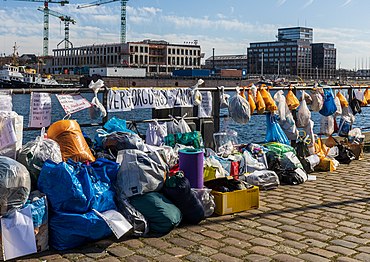 A supply fence for the needy in Kiel during the COVID-19 pandemic in Schleswig-Holstein, Germany