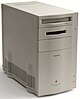 Power Macintosh 8100/80AV met een behuizing op basis van de Quadra 800