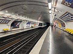 Les quais, dans leur style d'origine à la suite de la rénovation de 2007.