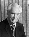 William Hanna op 18 november 1977 geboren op 14 juli 1910