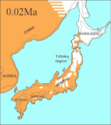 更新世の終わり2万年前頃には、ほぼ現在に近い地形であるが、最終氷期最盛期のため海面が低下し日本海と外洋を繋ぐ海峡は非常に狭かった。(0.02Ma)