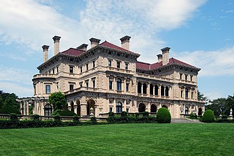 The Breakers à Newport (Rhode Island, côte est des États-Unis), propriété de la famille Vanderbilt, 1883.