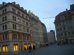 Neumarkt zum Eingang der Landhausstraße[29]