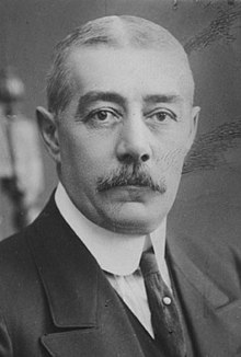 Karl Fazer (1866-1932) fondò l'azienda di successo Fazer negli anni 1890, che all'epoca era specializzata esclusivamente nell'industria dolciaria e pasticcera.