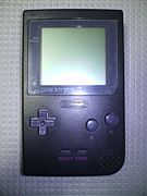 Game Boy Pocket 1996–1998: Japonia, USA, Europa[35]