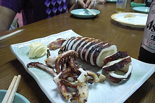 Ikayaki served in an izakaya