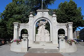 Monument aux morts.