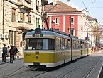 Eine ehemalige Münchener Straßenbahn auf dem zentralen Piața Libertății