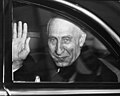 Mohammad Mossadeq in 1951 geboren op 16 juni 1882