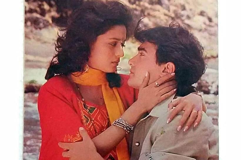 Madhuri Dixit and Aamir Khan in Dil (1990)